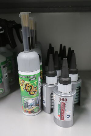 Hylde med div. Plejemidler