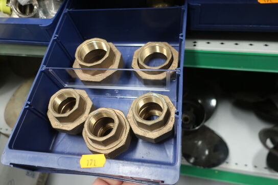Hylde med div. Fittings