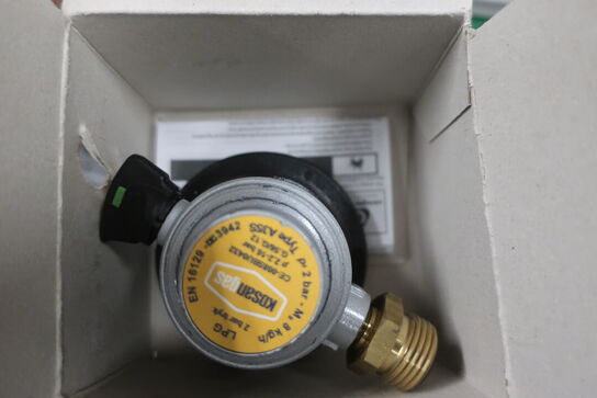 Hylde med div. varelager