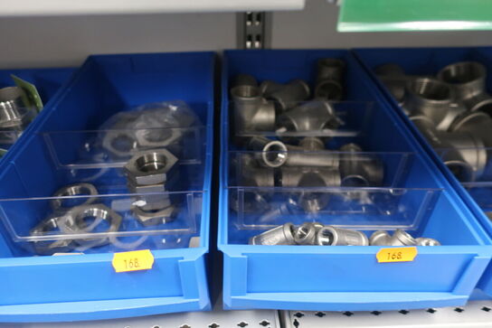 Hylde med div. Fittings