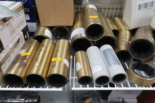 Hylde med div. varelager