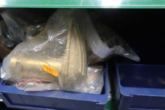 Hylde med div. Fittings