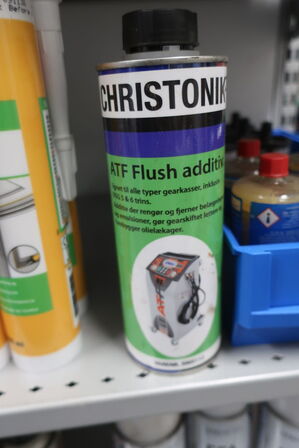 Hylde med div. Fugemasse SIKA m.m.