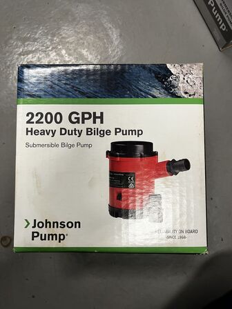 Pumpe JOHNSON PUMP 2200 GPH