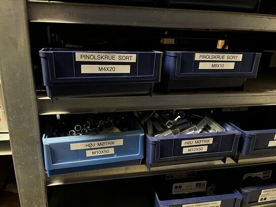 Indhold på 1 fag lagerreol