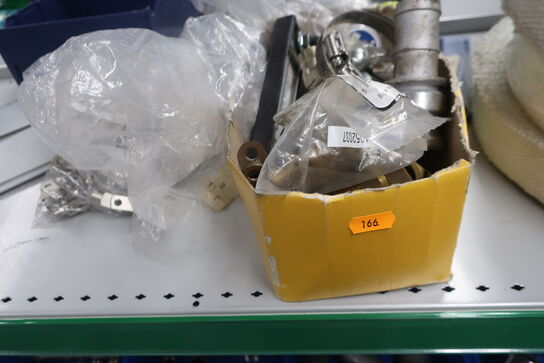 Hylde med div. varelager