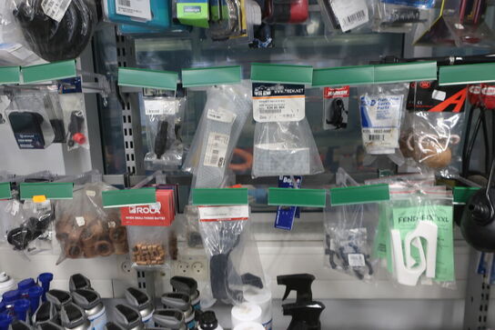 Div. Vinduesviskere, varelager m.m.