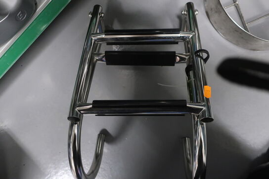 Div. Trappetrin/stiger samt Div. Varelager