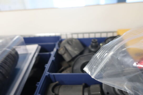 Hylde med div. varelager