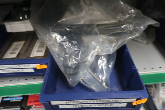 Hylde med div. varelager