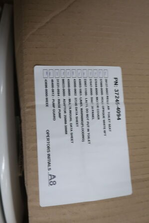 Toilet samt toiletbræt