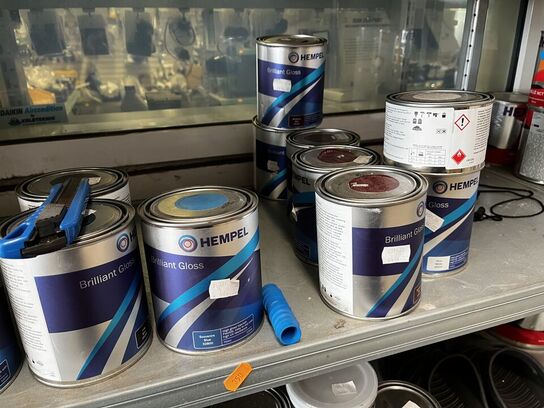 Hylde med div. Plejemidler HEMPEL m.fl.