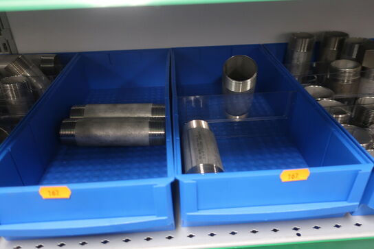 Hylde med div. Fittings