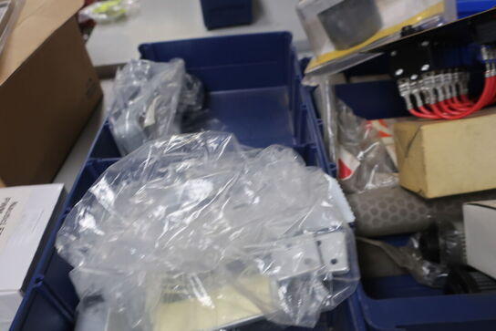 Hylde med div. varelager