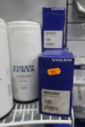 Hylde med div. Varelager VOLVO PENTA m.fl.