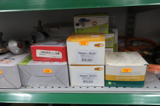 Hylde med div. varelager