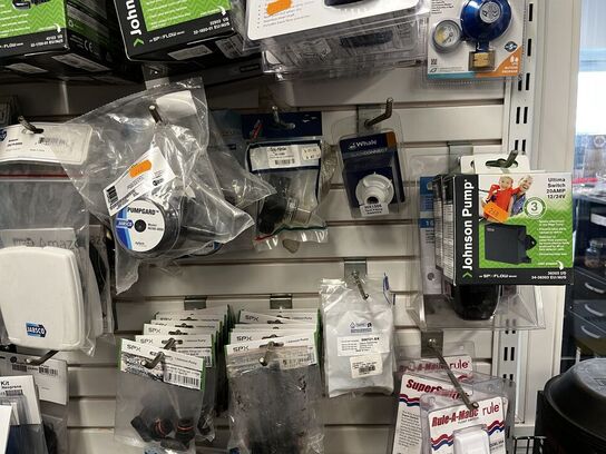 Div. Varelager på reol