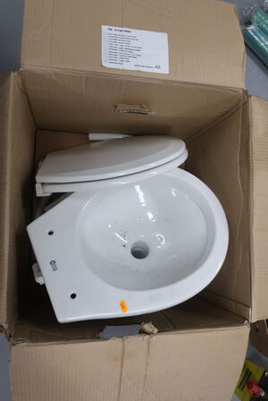 Toilet samt toiletbræt