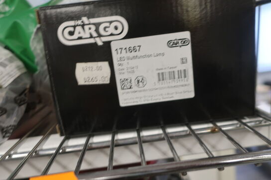 Hylde med div. varelager