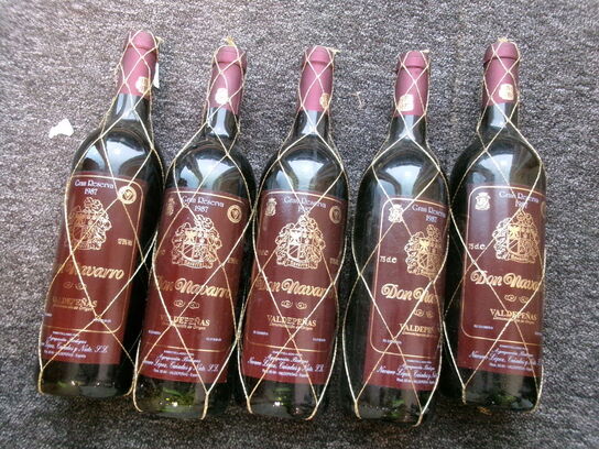 5 flasker vin Don Navarro