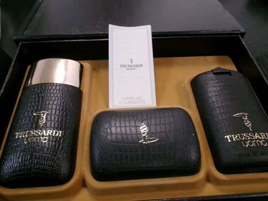 Gavesæt, parfume/sæbe/shampoo TRUSSARDI Uomo(mand)