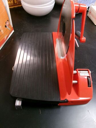 Brød og pålægsmaskine EVA