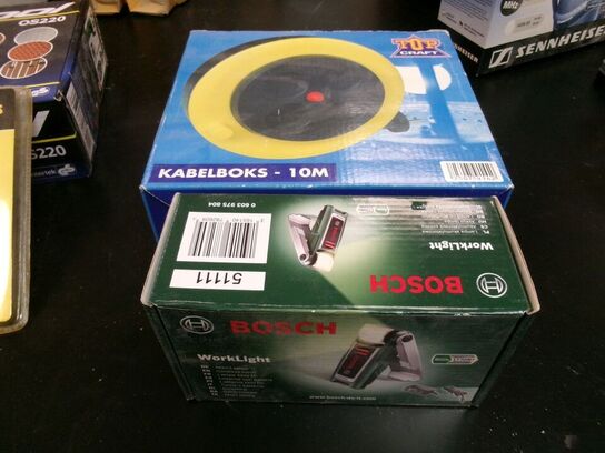 1 stk. kabelboks, 1 stk. arbejdslampe
