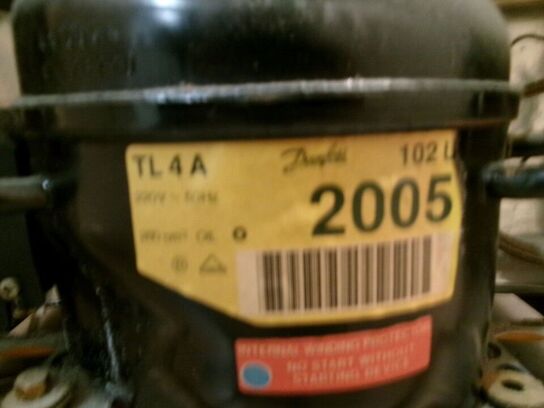 Skabsfryser, gul GRAM