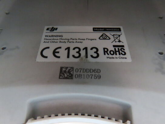 Drone, DJI PHANTOM 4, med GL300C kontroller og 4 stk. batterier