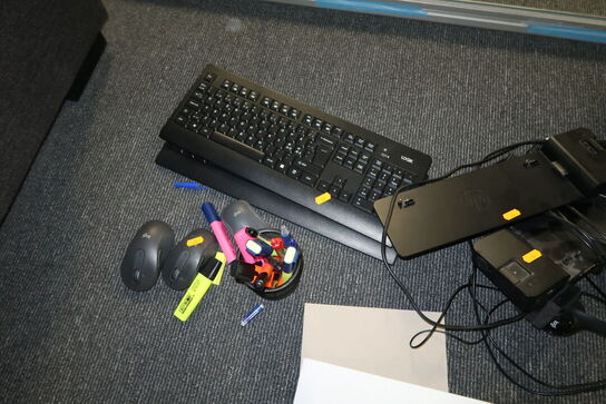 2 stk. tastaturer, muse, dockingstationer HP