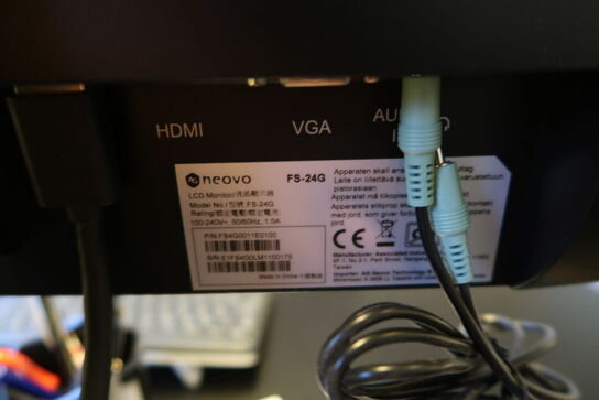 2 stk. computerskærme NEOVO FS-24G, tastatur, mus, dockingstation