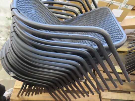 27 stk. Stabelbare havestole