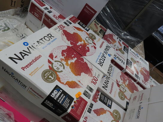 Palle med blandet kopipapir, forskellig str. og kvalitet