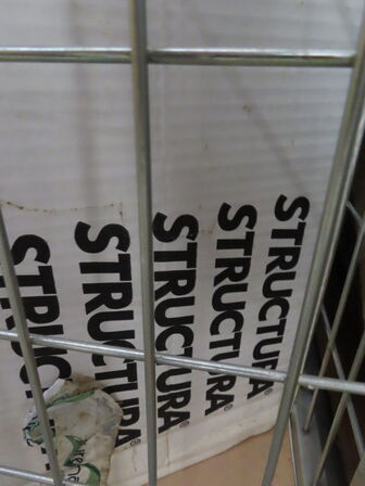 Bur med Messe/butiksinventar