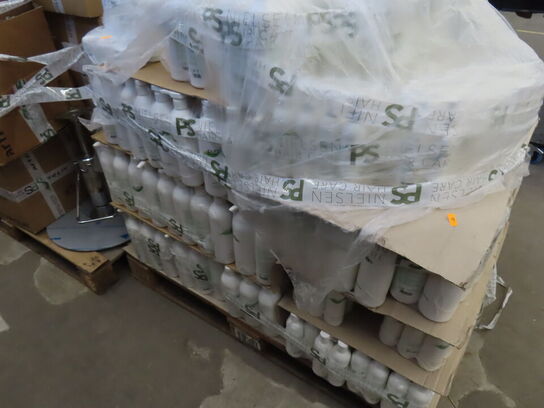 Palle med blandede frisørprodukter