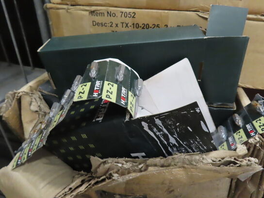 3 + 2 kasser med Bits