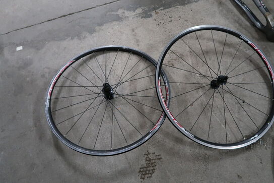 2 stk. fælge SHIMANO R500 (brugte)