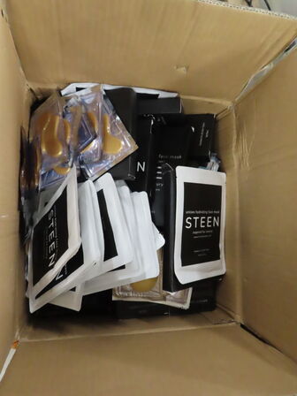 Palle med Ansigtsmasker og Øjenmasker Fra STEEN BRAND