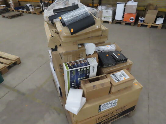 Palle med blandede højtalere og ophæng BOSE, WORK, MONACOR mv.