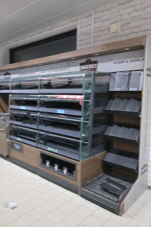 Brødskabe (rugbrødsskærer medfølger ikke)