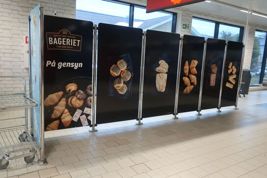 9 stk. glasafskærmningsvægge