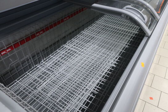 Kummefryser AHT Miami 250 samt skabsfryser EPTA SOUIV25