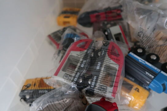 Div. Både samt togvogne BRIO