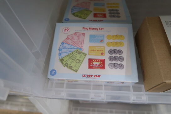 2 stk. sæt med legetøjs penge samt legetøjsmad MAMA MEMO