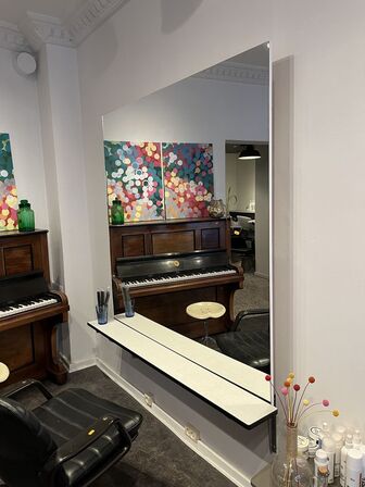 Spejl  150 x 150 cm  inkl. Hylde