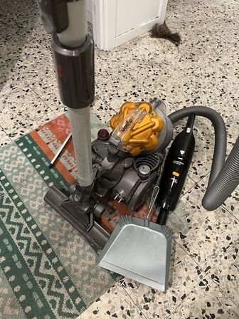 Blandet lot med Dyson DC19 Støvsuger