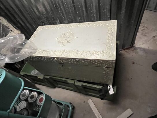 Indhold Pulterrum bla. 2 Frisørstole