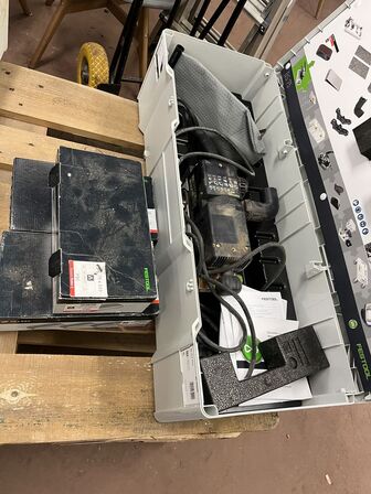 Båndpudser+ 2 ks. Slibebånd FESTOOL  BS 75 E