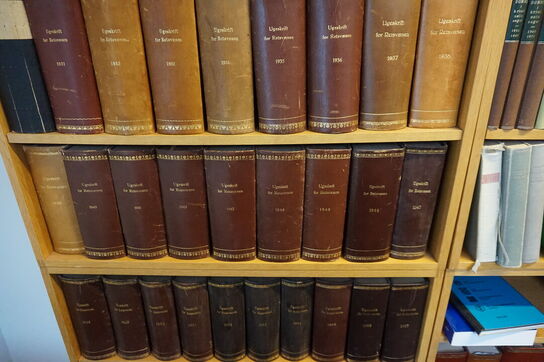 Bøger/tidsskrifter for UFR 