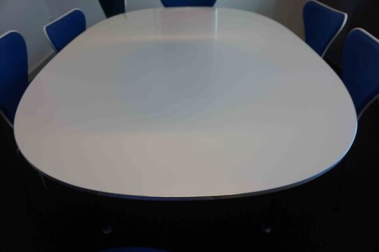 Elipse spisebord i højglans hvid 